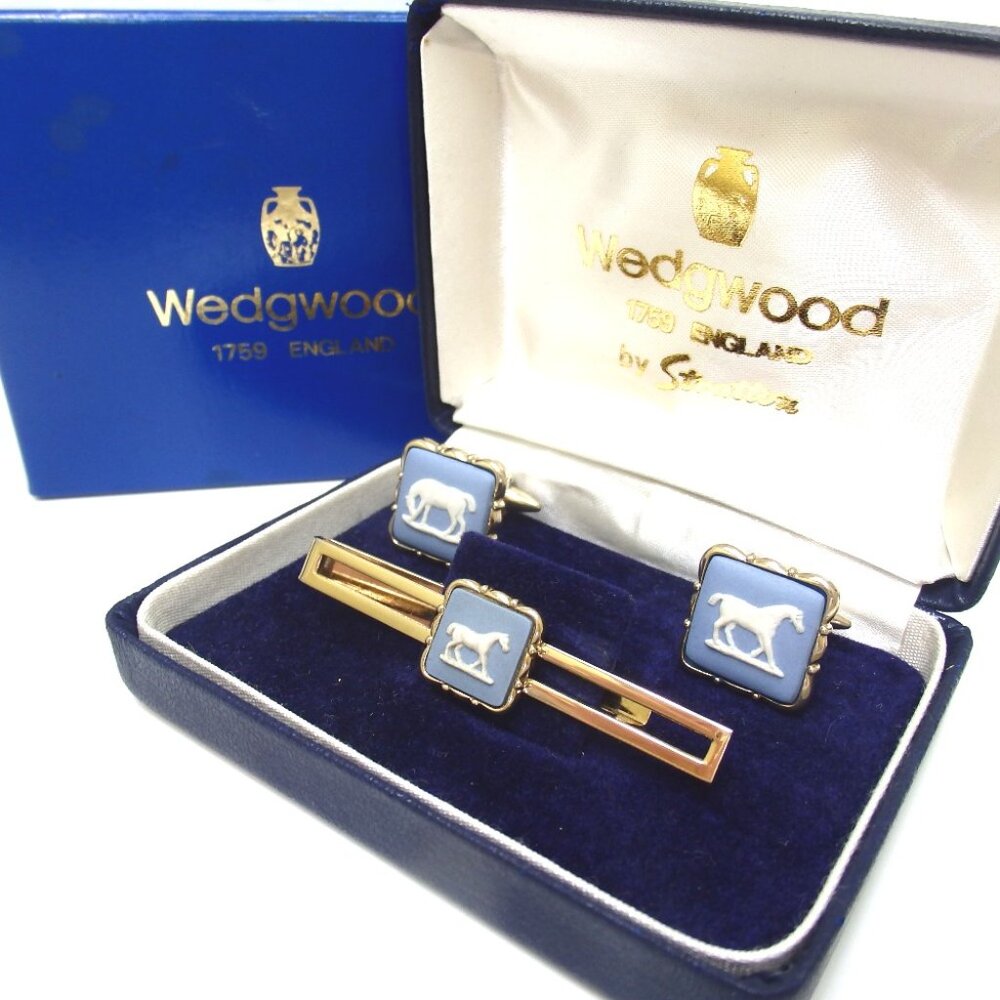 Authentic WEDGWOOD Tie pin cuffs set metal [Used]